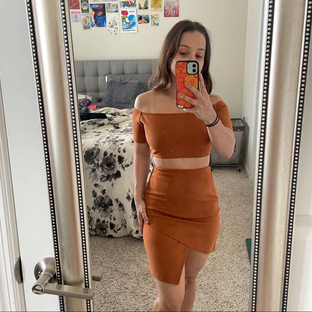 Sabo Skirt Suede Two Piece Set - Picture 3 of 4